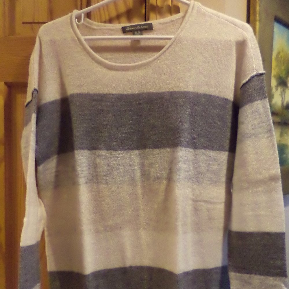 TOMMY BAHAMA Sweater ~ ivory/Grey/Beige Stripe ~ 77% Wool  23% Nylon ~Medium